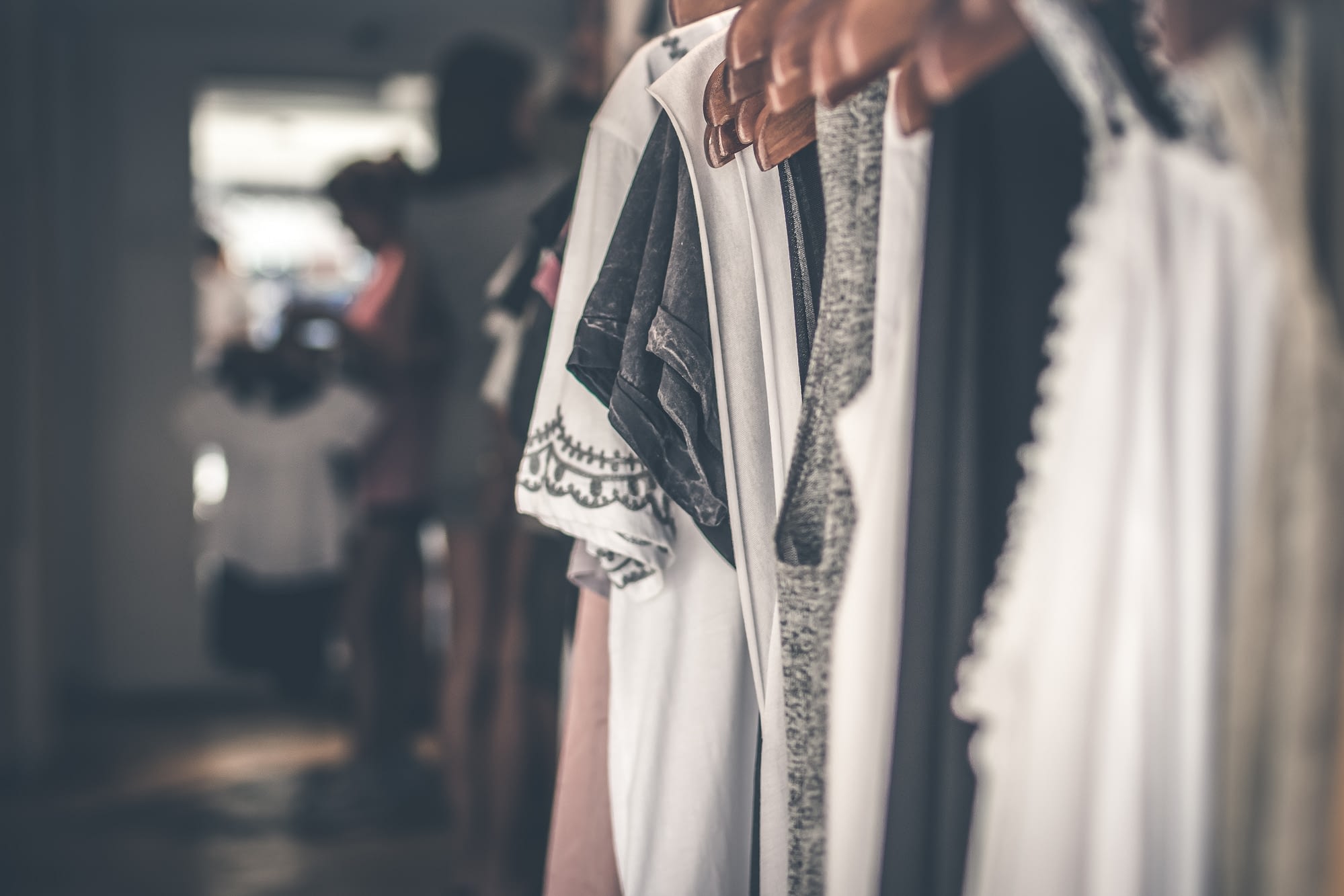 Comment ouvrir une boutique de vêtements en ligne